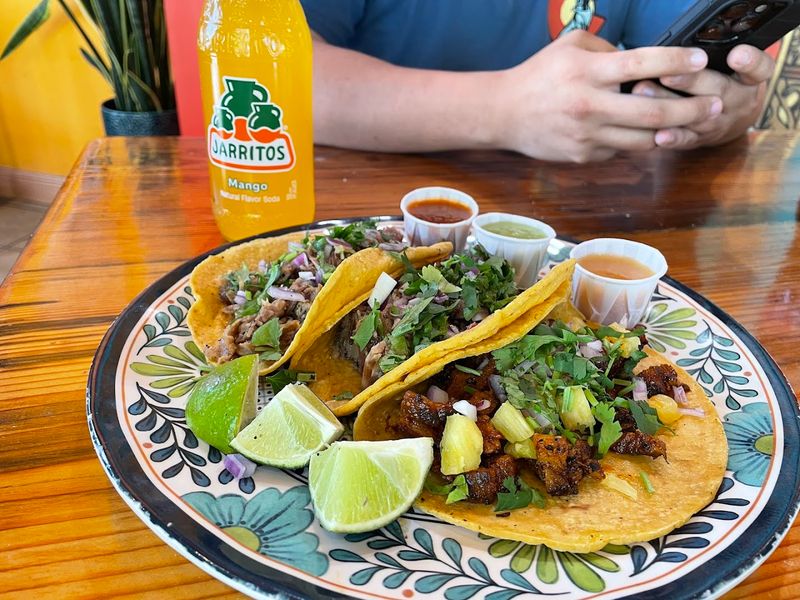 Tierra y Fuego Taqueria (Boulder)