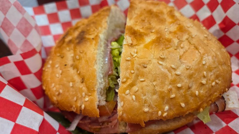 Marie's Italian Deli, Bakery & Market 