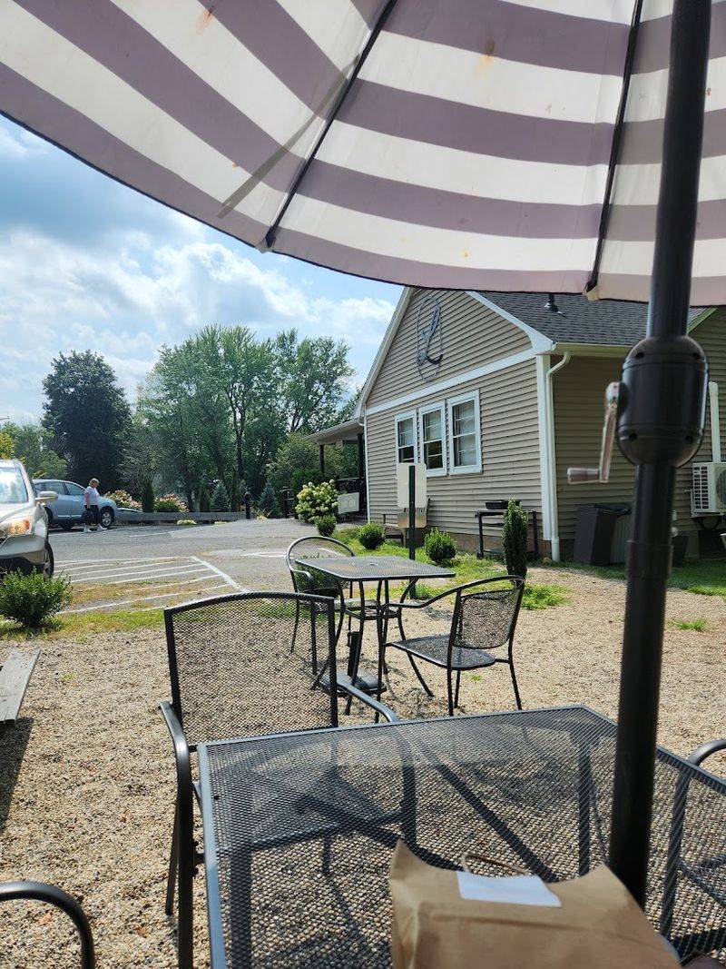 LuAnn's Bakery & Cafe - Ellington