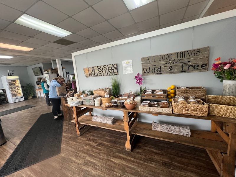 Pure Love Bakery (Avon)