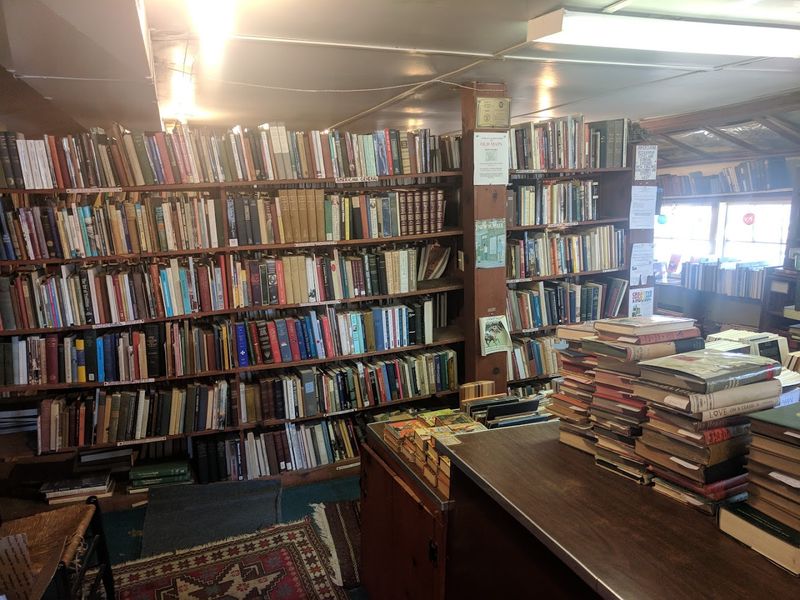 Whitlock&rsquo;s Book Barn - Bethany