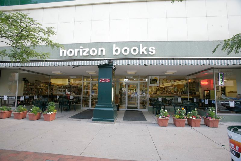 Horizon Books - Traverse City