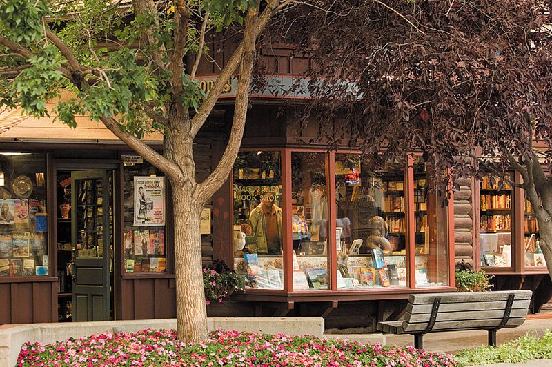 MacDonald's Bookshop, Naples, Collier County