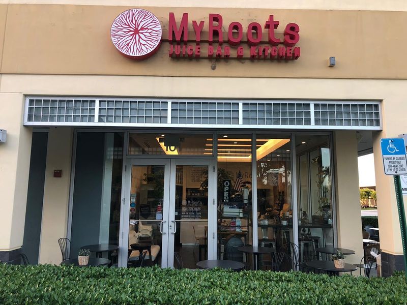 MyRoots Juice Bar & Kitchen