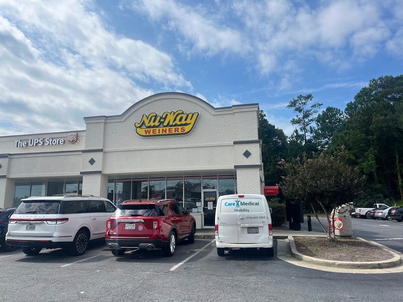 Nu-Way Weiners — Macon