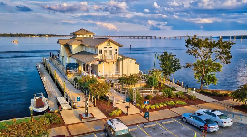 Persimmons Restaurant - New Bern, Craven County