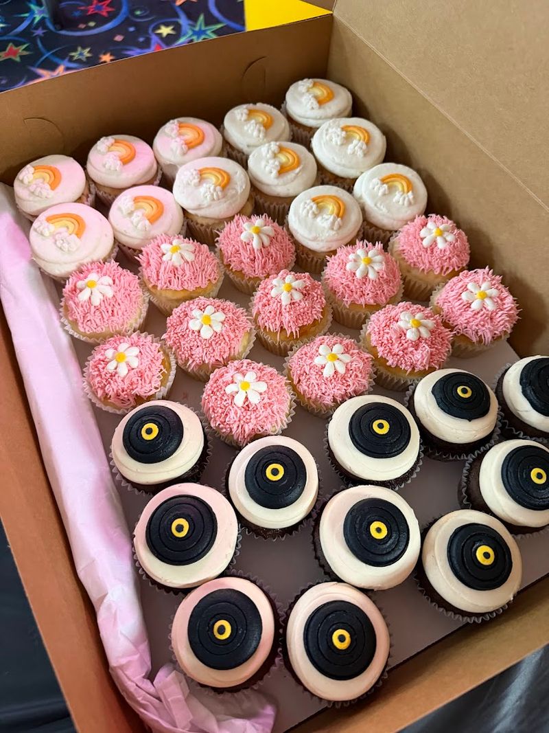 Edible Art Bakery & Dessert Cafe