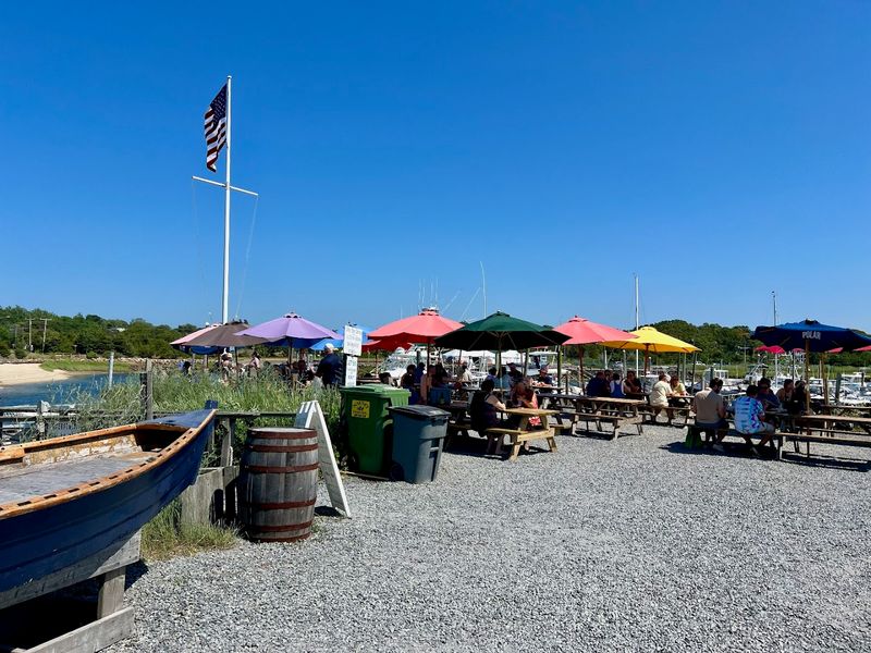 Sesuit Harbor Cafe