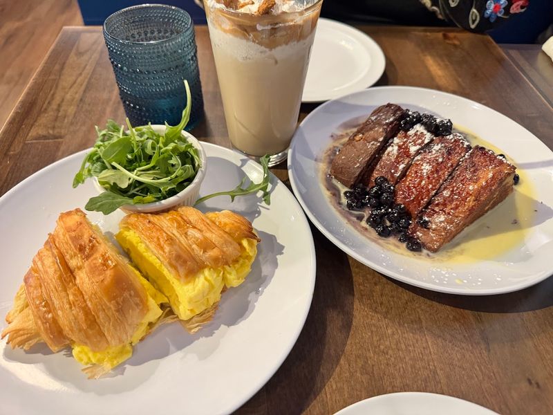 Douceur De France - Bakery & Brunch 