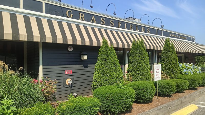 Grassfields Steak & Seafood, Andover, Essex County