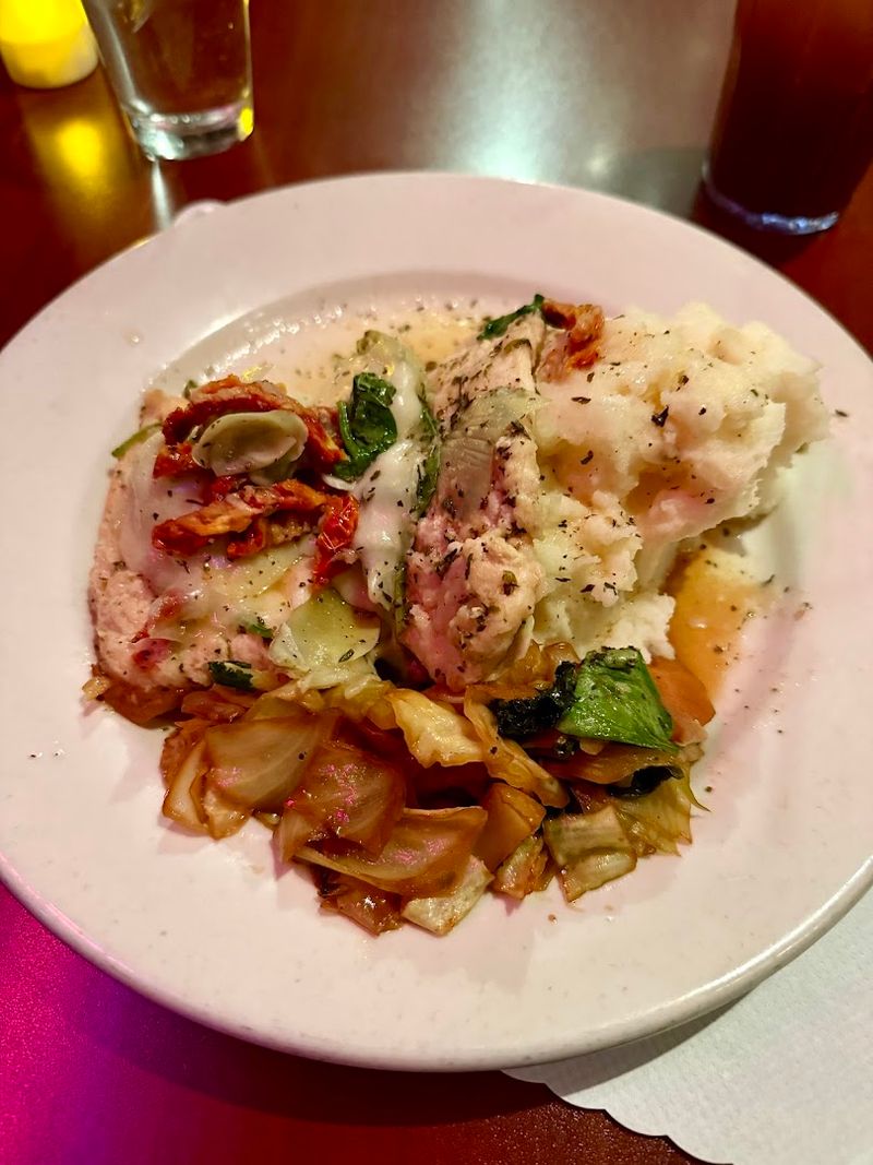 Pineapple Eddie Southern Bistro - Erie