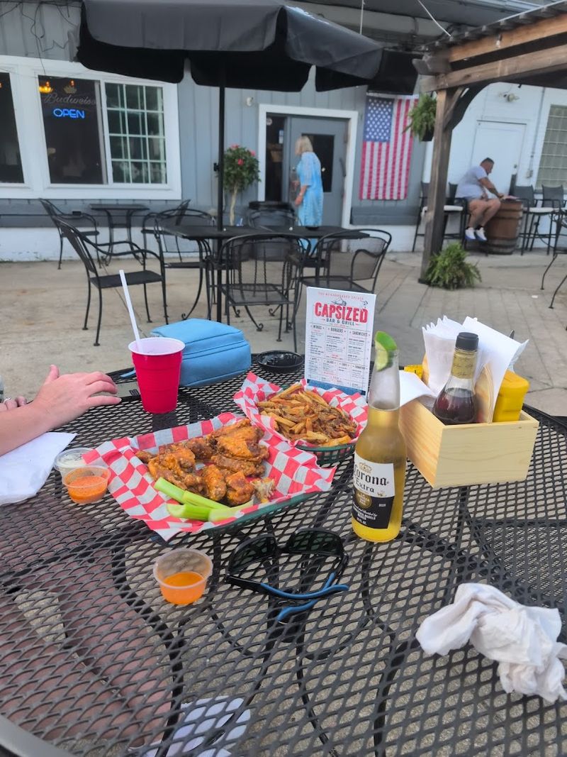 Capsized Bar and Grilled, Mentor, Lake County