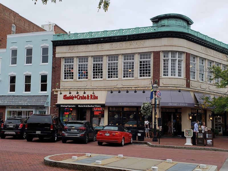 Main Street's Boutiques and Galleries