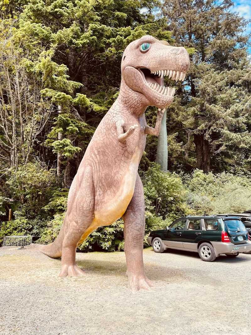 Prehistoric Gardens (Port Orford)