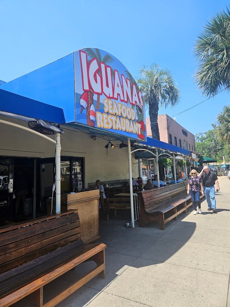 Iguanas Seafood Restaurant &mdash; St. Simons Island, Georgia
