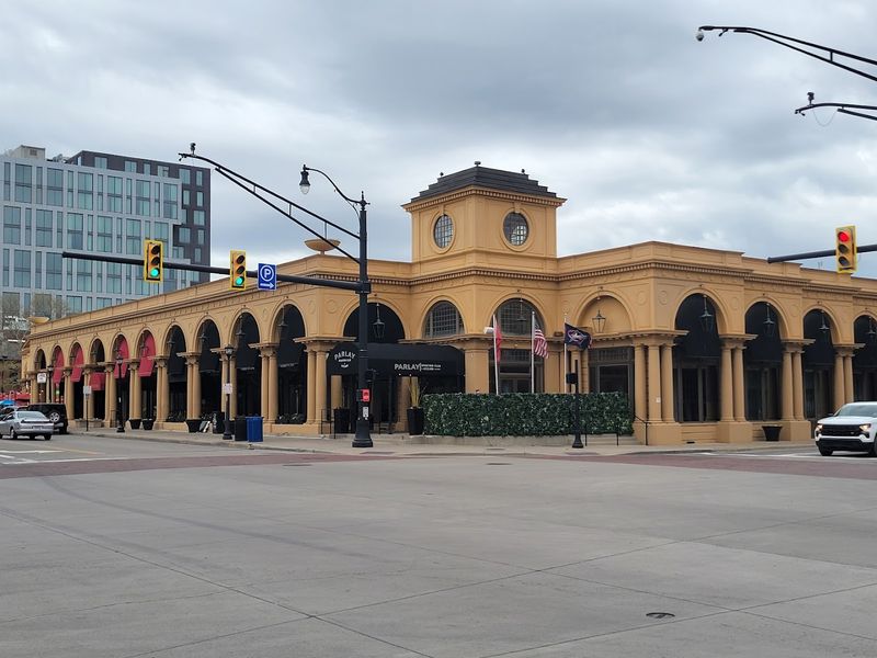 Parlay Sporting Club + Kitchen (Columbus, OH)