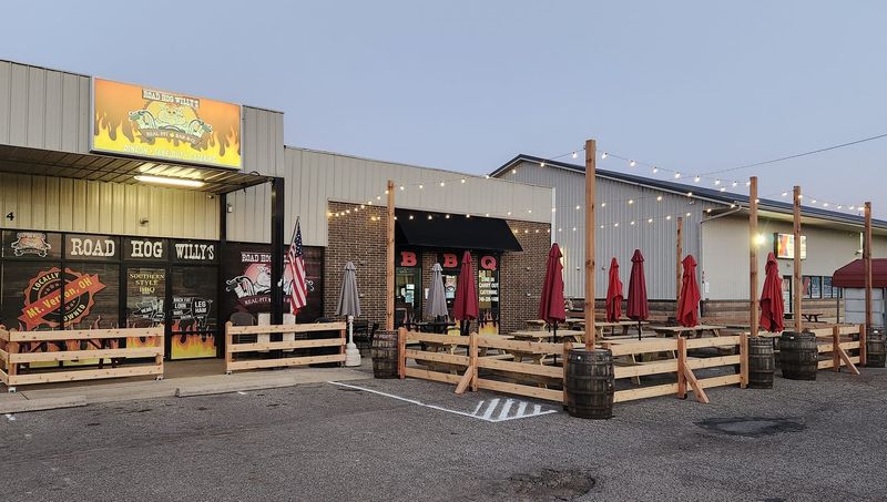 Road Hog Willy's Real Pit Bar-B-Q (Mt Vernon)