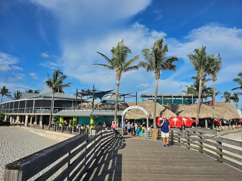 Sharky&rsquo;s on the Pier 