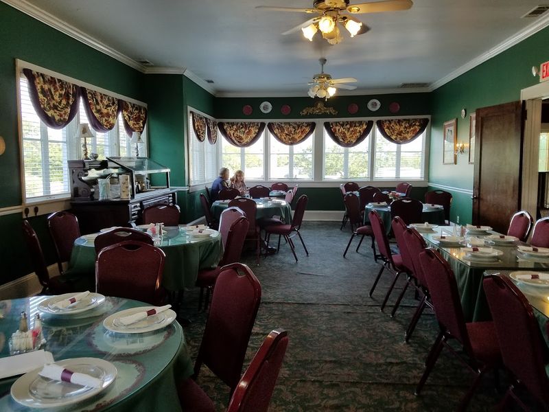 The Blue Willow Inn &ndash; Social Circle