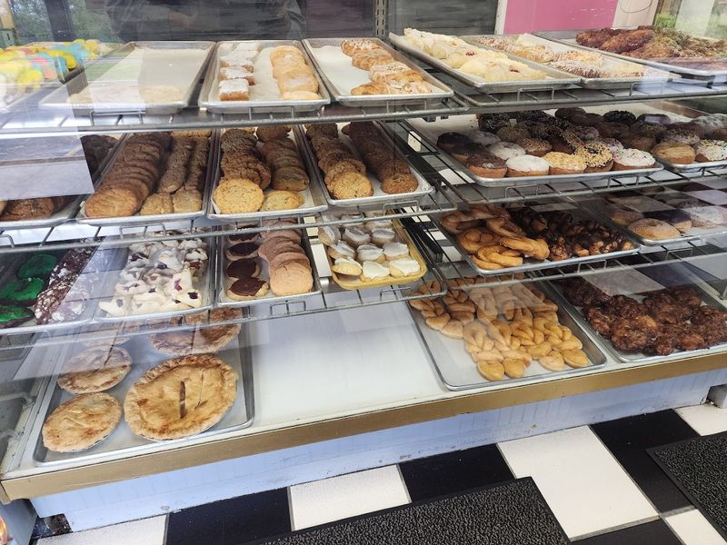 Sweet Tooth Bakery - Toledo, Lucas County