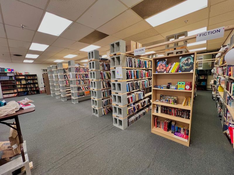 Book Signing & Indie Spotlight Events - Worthwhile Reads