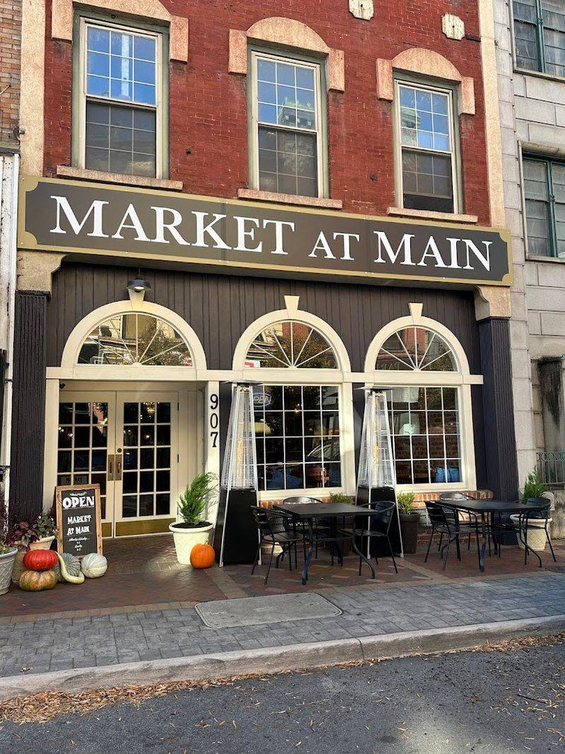 Market at Main