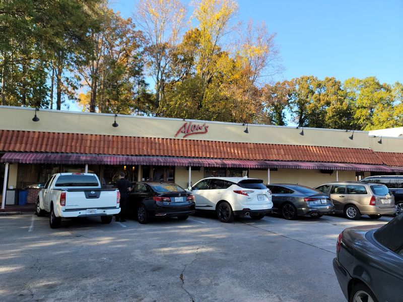 Alon&rsquo;s Bakery & Market