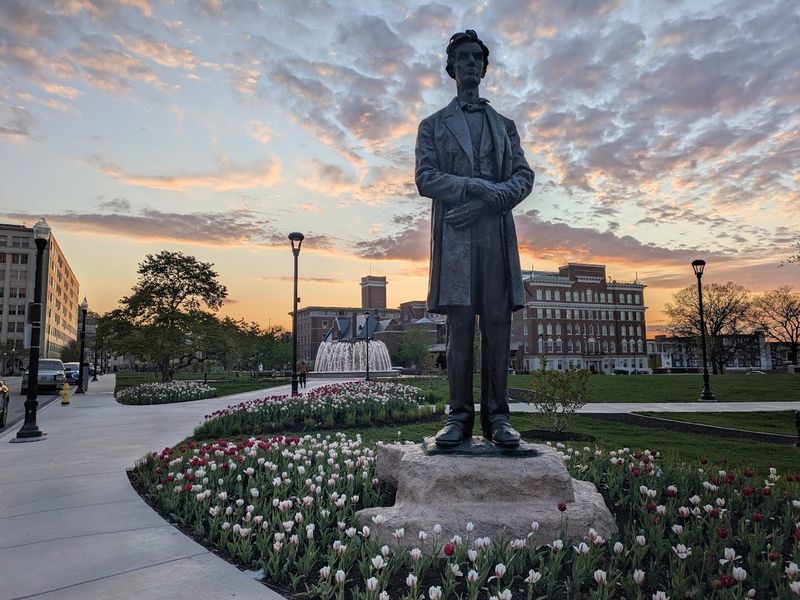 The Abraham Lincoln Statue 
