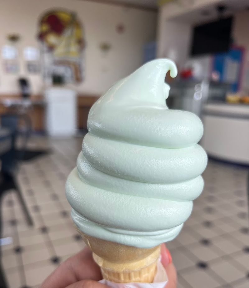 Zack's Frozen Yogurt - Connecticut