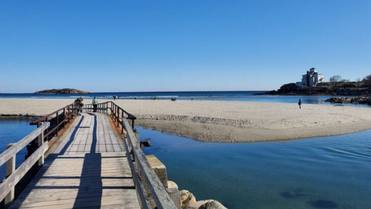 These 10 Massachusetts Beaches Make Every June Weekend Feel Like A Mini Vacation