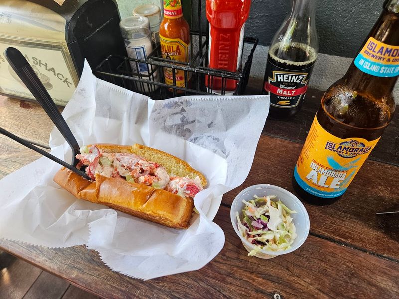 DJ's Clam Shack