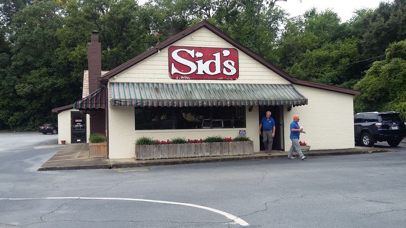 A Macon Lunch Tradition That Keeps Things Simple