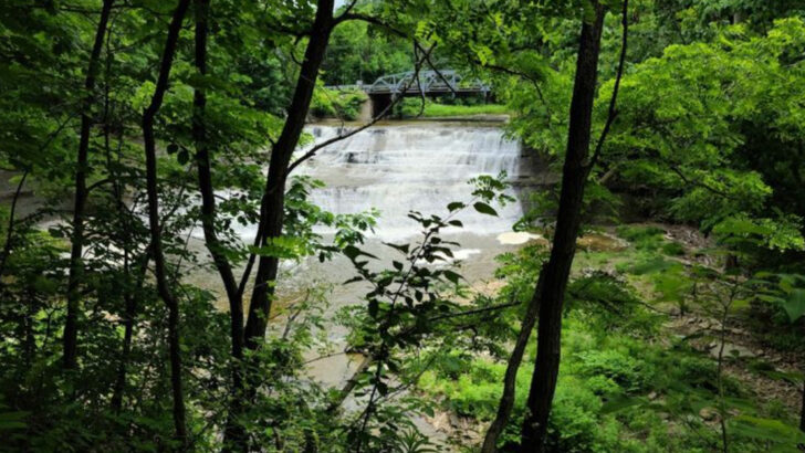 This Hidden Ohio Waterfall Drops Into A Quiet Gorge Most Travelers Never See
