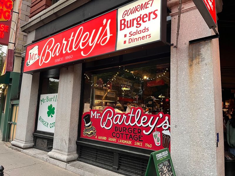 A Harvard Square Legend That's Been Feeding Students Since 1960