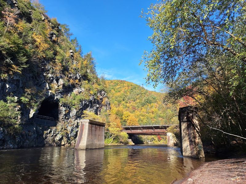 Lehigh Gorge State Park - Gorge Trail 
