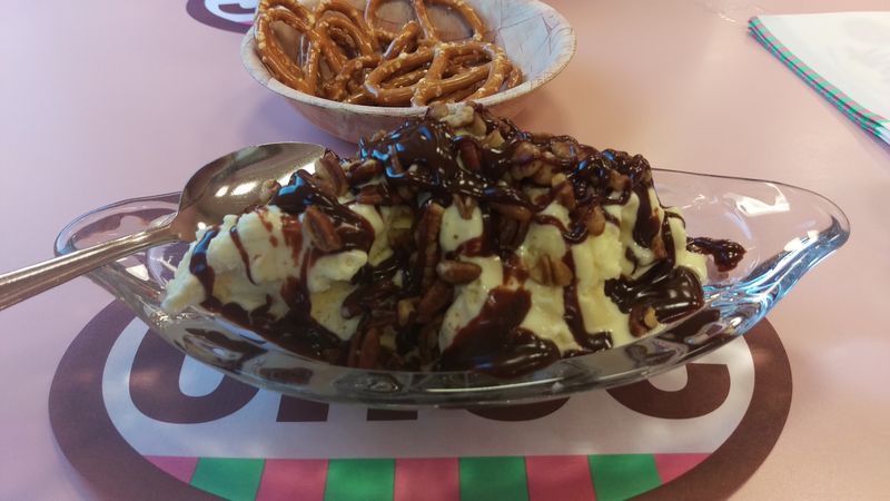 Malley's Chocolates Ice Cream Parlors