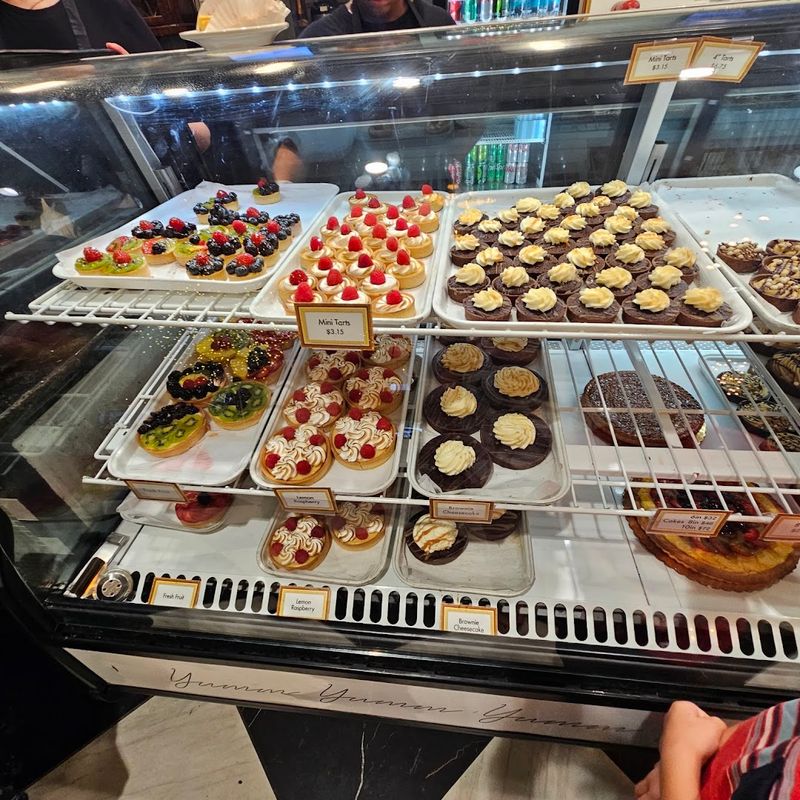 Am&eacute;lie's French Bakery - Charlotte