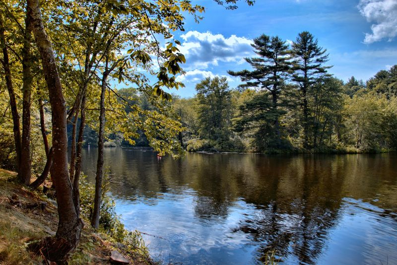 Buffumville Lake