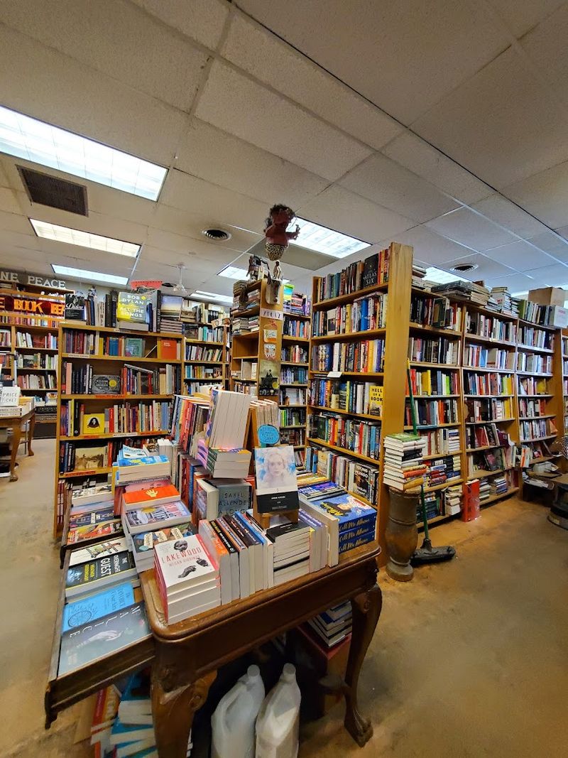 The Book Beat - Oak Park: Author Visits, Book Signings & Literary Discussion Events