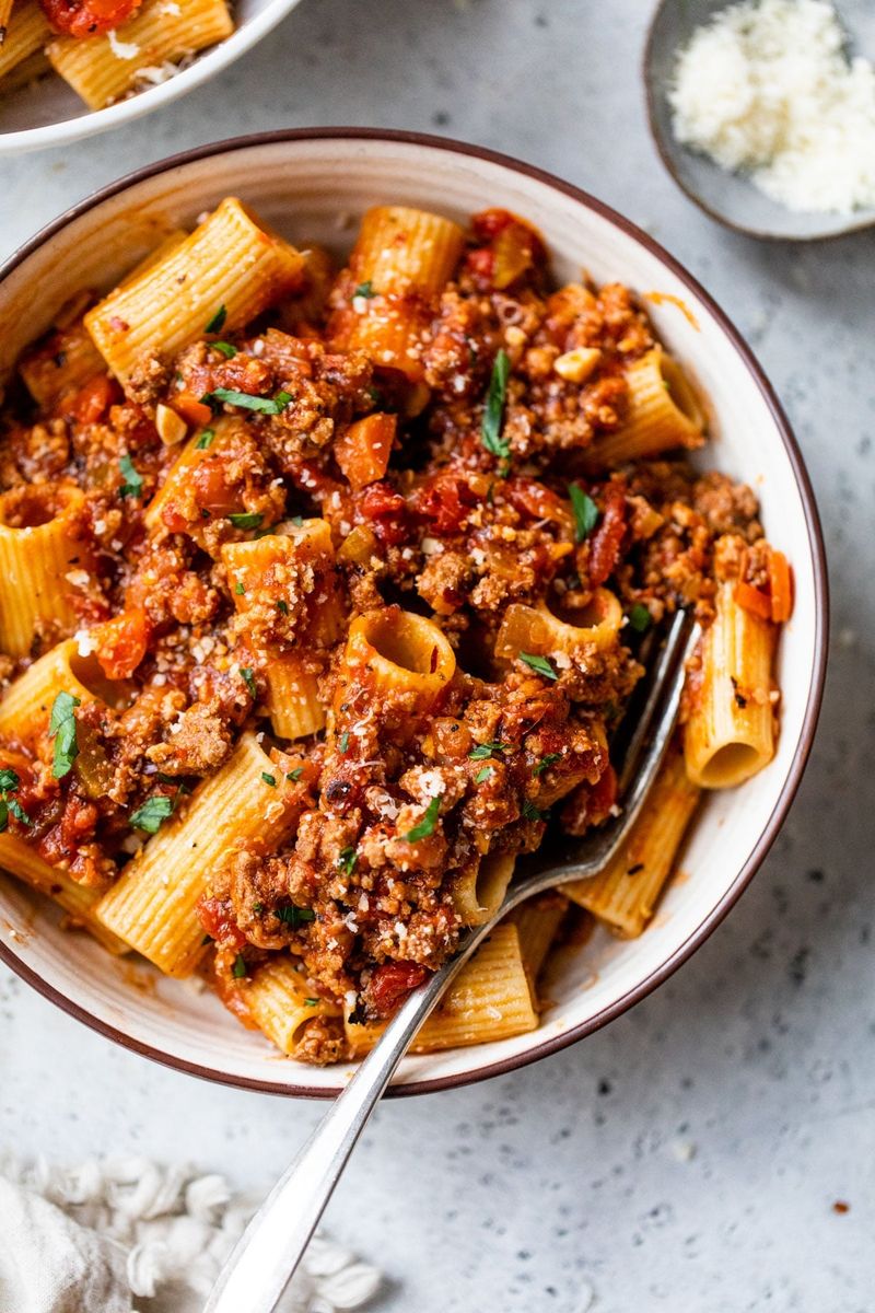 Rigatoni Bolognese - Bigalora Wood Furred Cucina