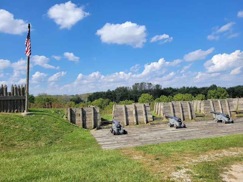 The Siege Reenactments Are the Main Attraction