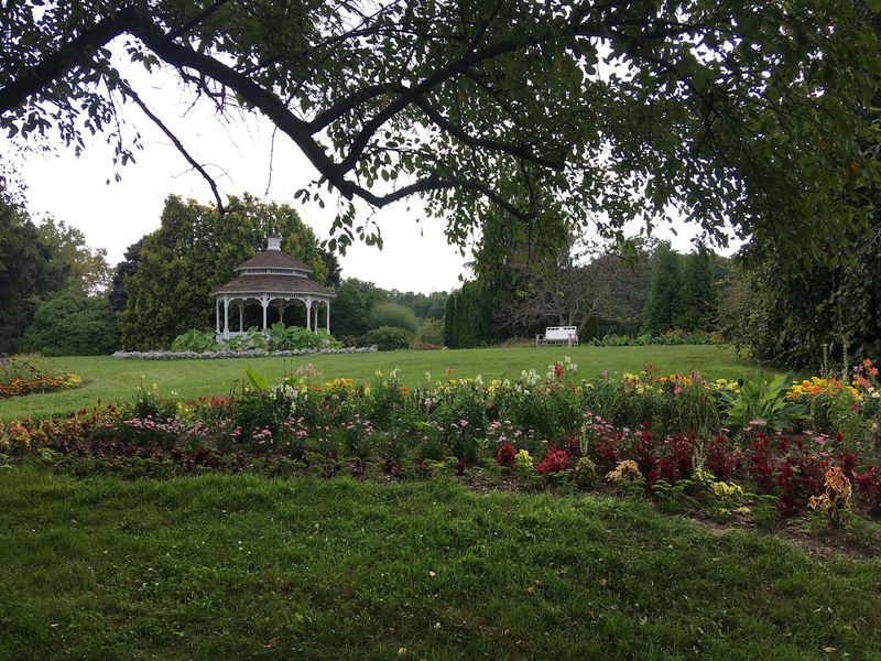Hidden Lake Gardens (Tipton)