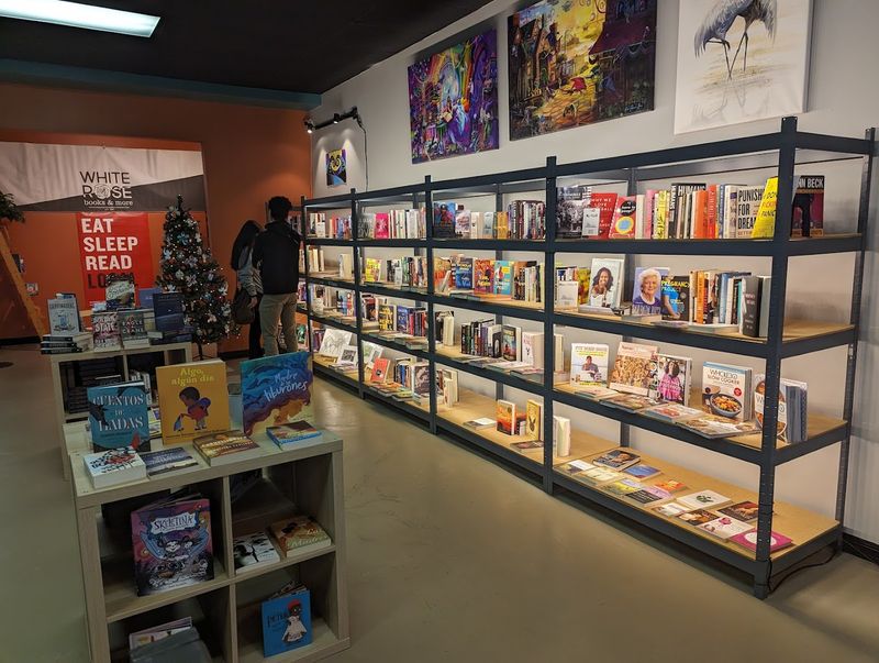 White Rose Books & More, Kissimmee, Osceola County