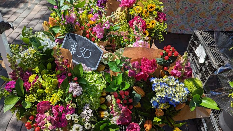 Riverfront Farmers&rsquo; Market