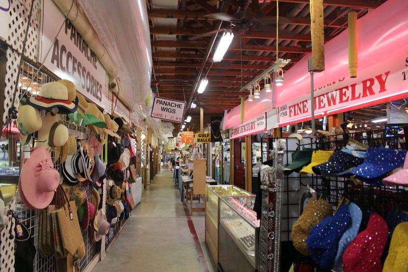 Flamingo Island Flea Market, Bonita Springs, Lee County