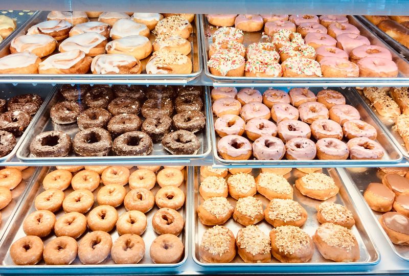 Dom Bakeries