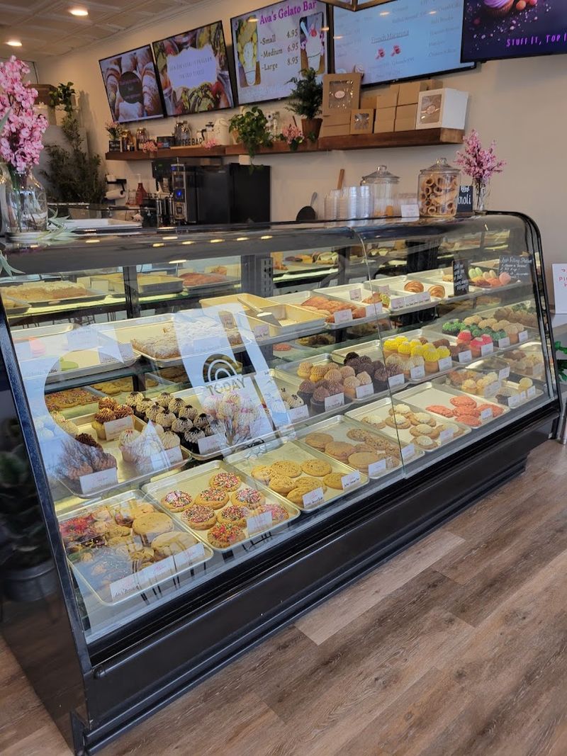 Ava’s Cupcakes & Amish Baked Goods
