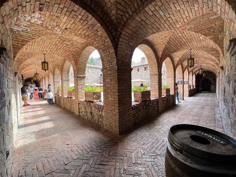 Passionate Tour Guides Who Bring History to Life