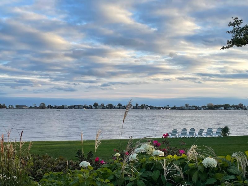 The Inn at Longshore