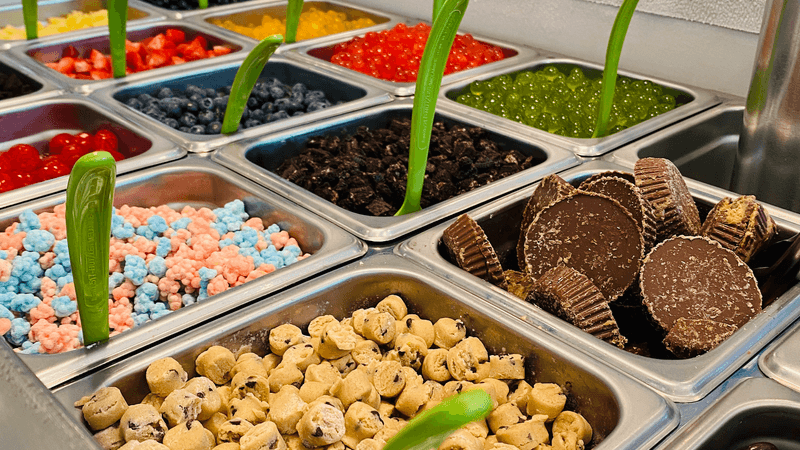 Yodels Frozen Yogurt, North Muskegon